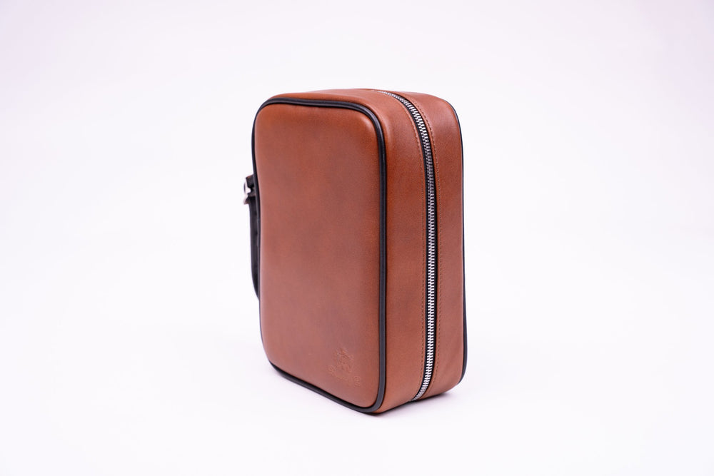 Havana Traveler Whisky & Black w/ Flask (Leather), Brizard and Co luxury cigar accessory at Cigar Inc. Los Angeles