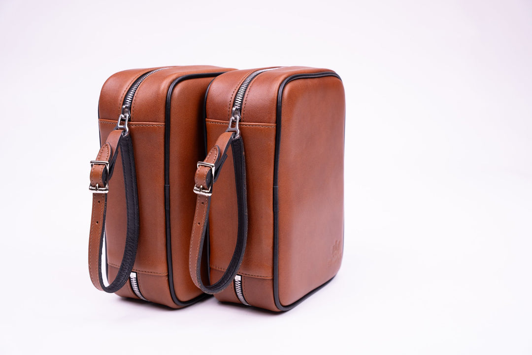 Havana Traveler Whisky & Black w/ Flask (Leather), Brizard and Co luxury cigar accessory at Cigar Inc. Los Angeles