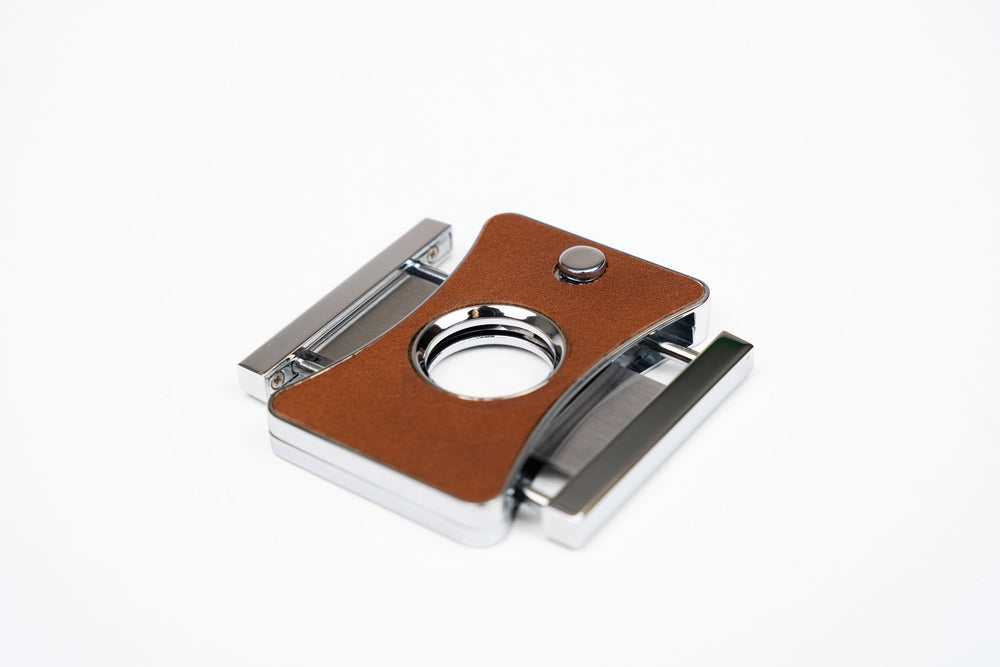 Elite Series II Cutter Whisky Calf Leather & White w/ Pouch (Leather), Brizard and Co luxury cigar accessory at Cigar Inc. Los Angeles