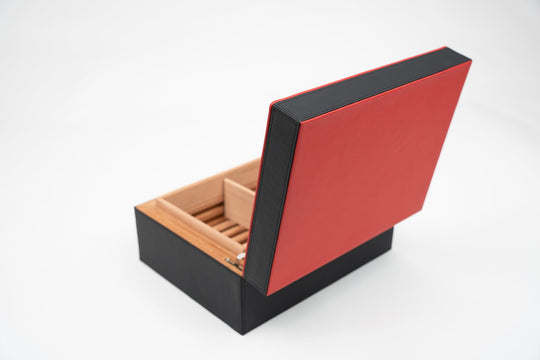Airflow humidor (30/40 count) Racing Black & Red (Leather), Brizard and Co luxury cigar accessory at Cigar Inc. Los Angeles