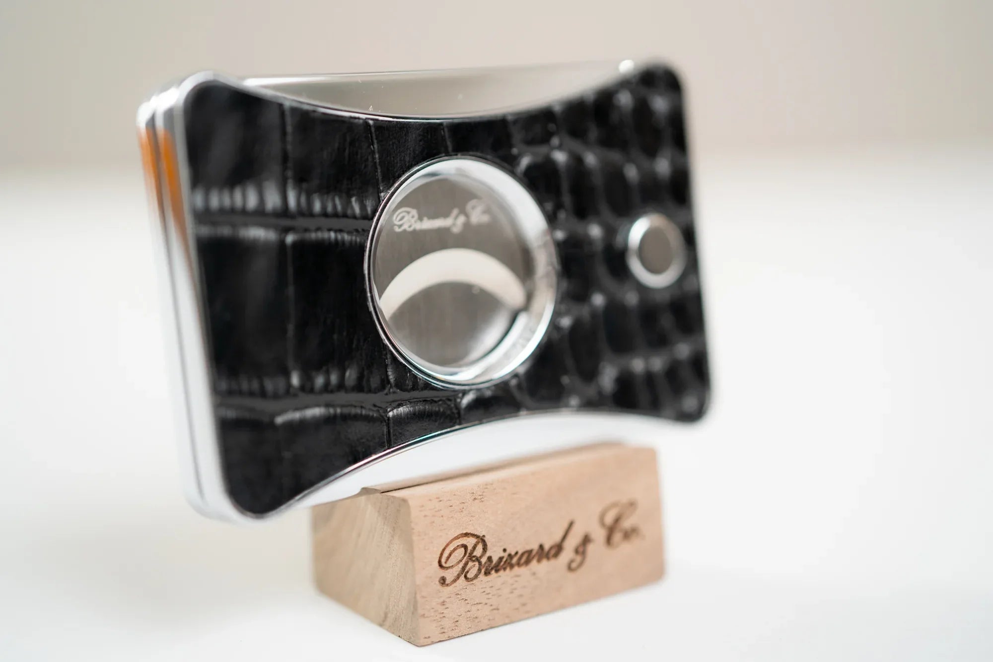 Brizard and Co. - The "Elite Series 2" Cutter - Croco Black - Cigar Inc