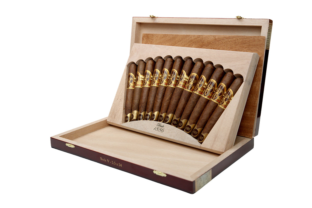Oliva Serie V 135 Anniversary 5.75″ × 54 Perfecto
