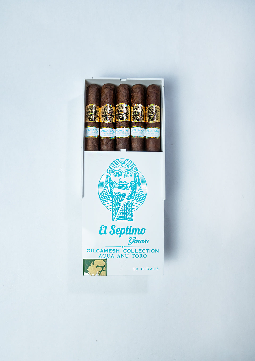 an open light blue and white box of 10 El Septimo Aqua Anu Toro cigars 