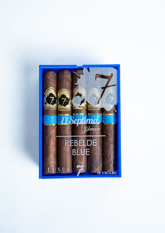 closed blue and clear box of 10 El Septimo Rebelde Blue cigars