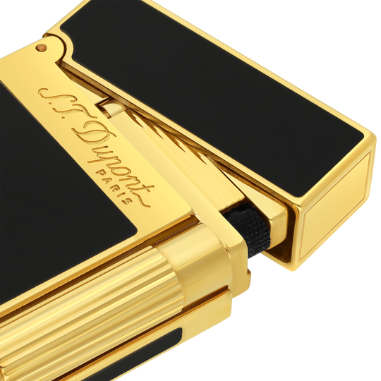S.T. Dupont Line 2 Black Lacquer & Yellow Gold Lighter 2