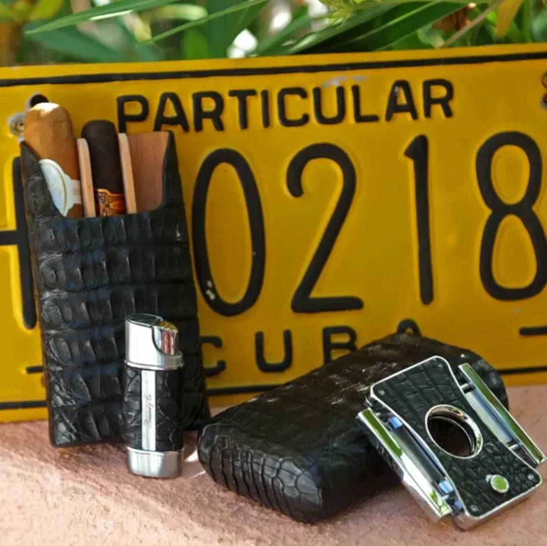 Brizard and Co - The "Elite Series 2" Cutter - Genuine Black Caiman Alligator (Alligator)