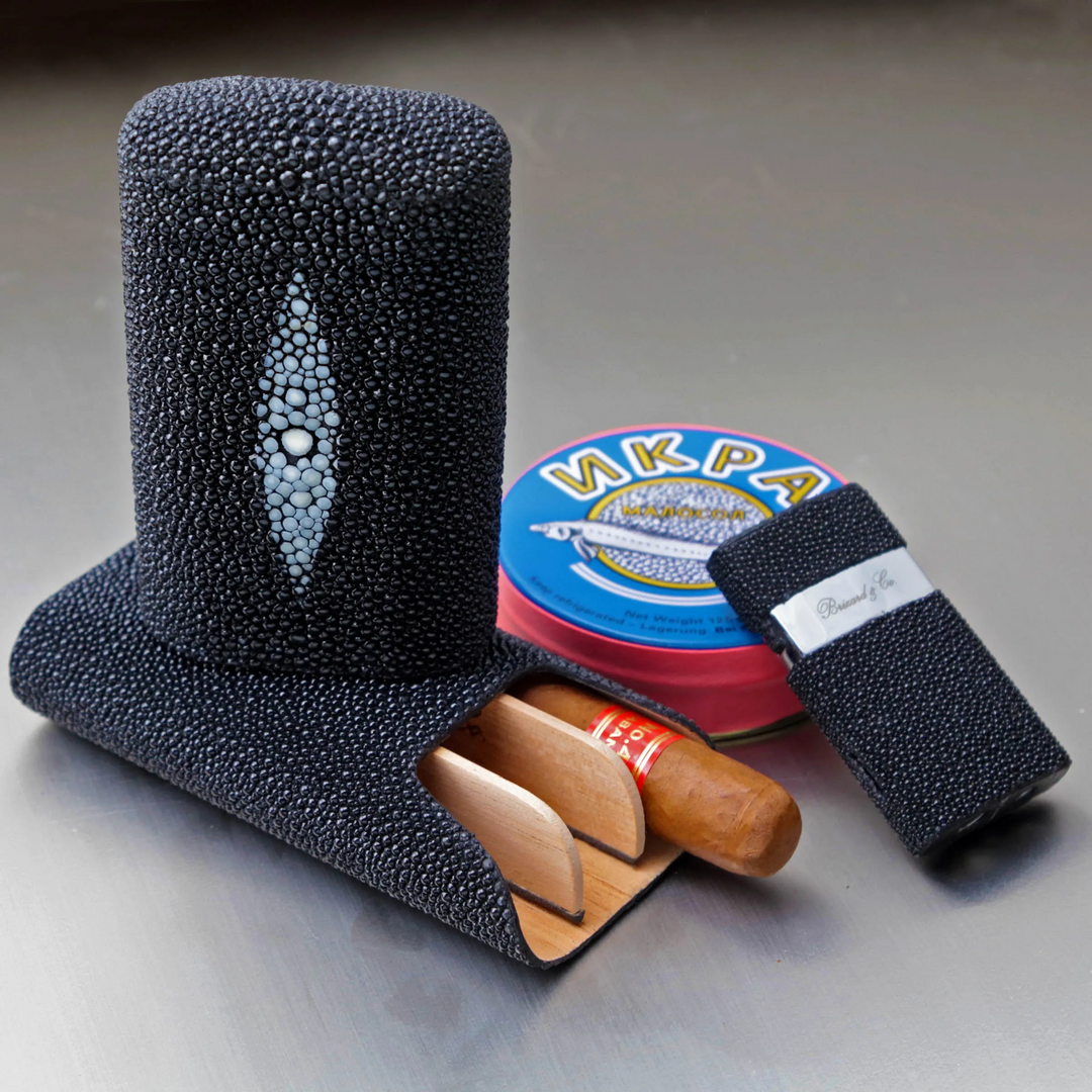 Brizard and Co - The "Show Band" 3 Cigar Case - Stingray (Stingray)