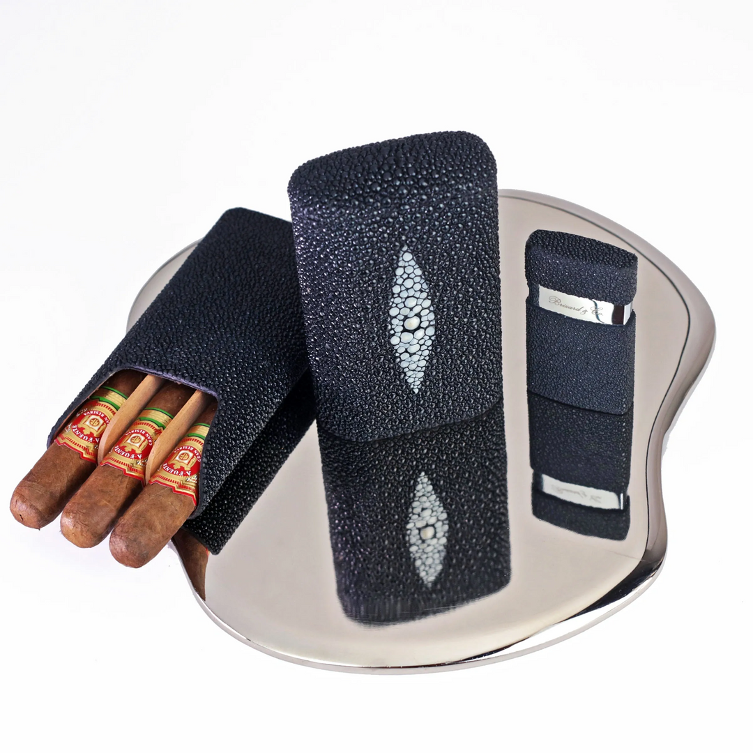 Brizard and Co - The "Show Band" 3 Cigar Case - Stingray (Stingray)