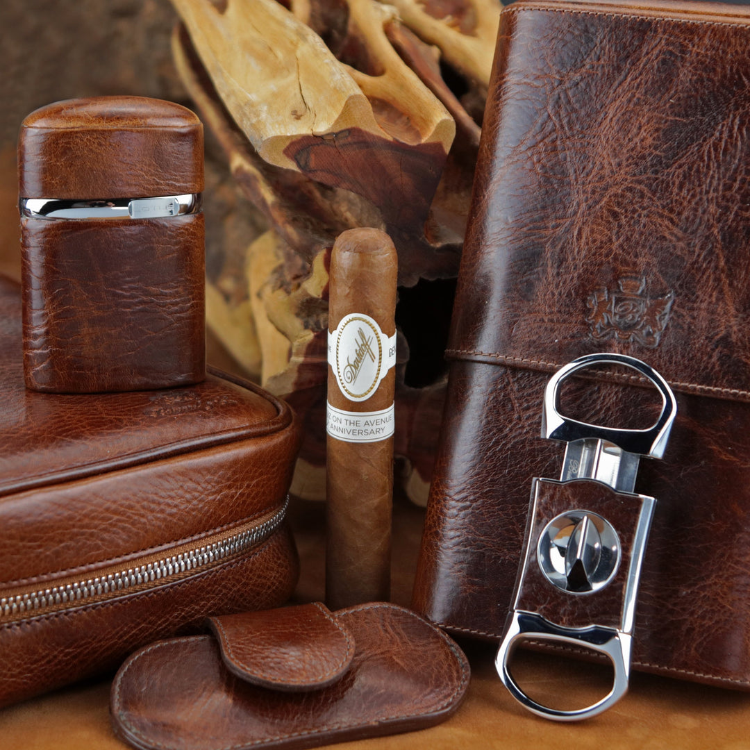 Brizard and Co - The "V" Cutter - Antique Saddle Leather (Leather)