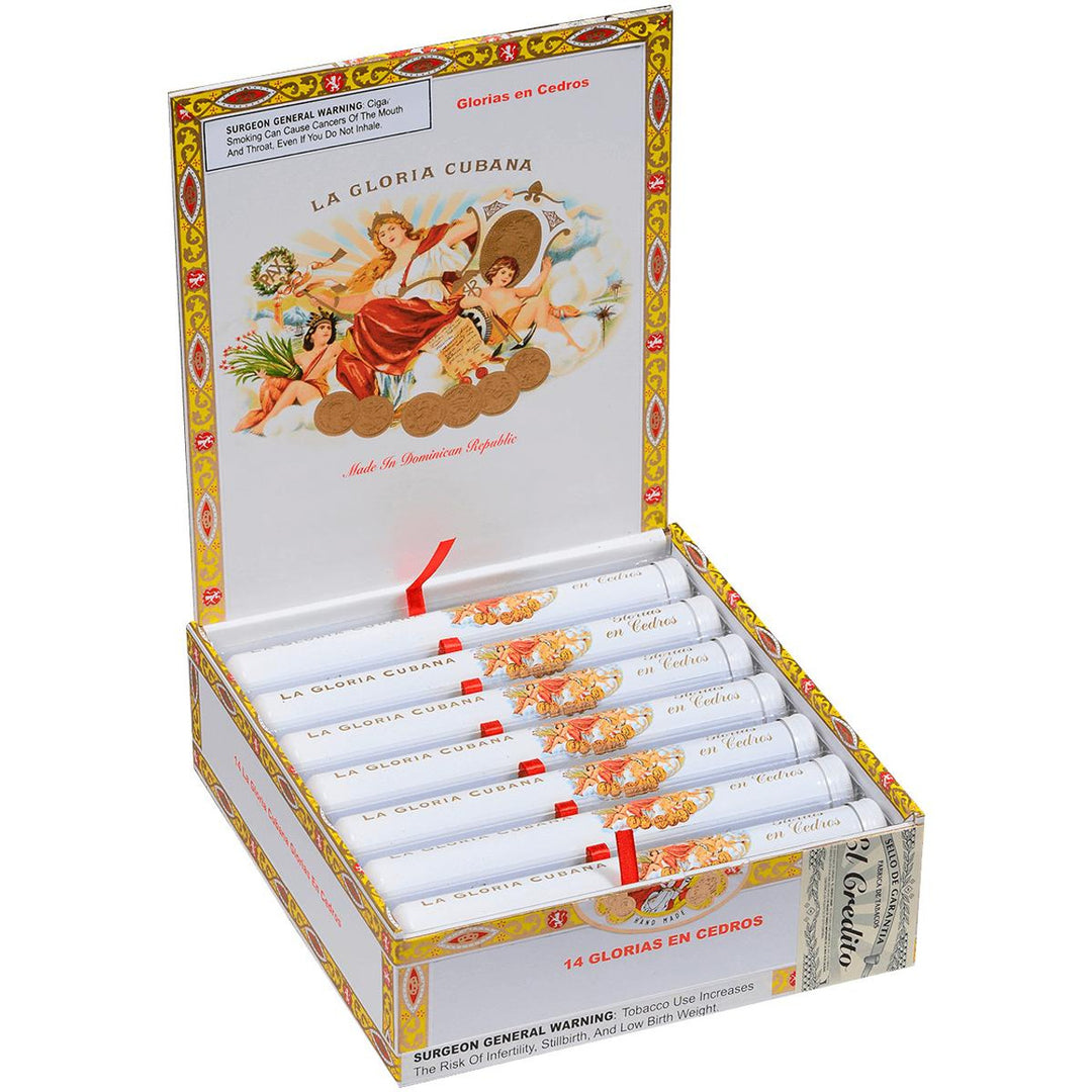 La Gloria Cubana Glorias en Cedros – cedar-sleeved Dominican cigar aged for balanced spice and wood aroma at Cigar Inc Los Angeles